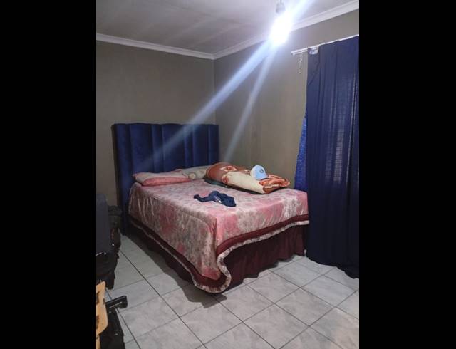 2 BEDROOM FREEHOLD FOR SALE IN PHILIPPI